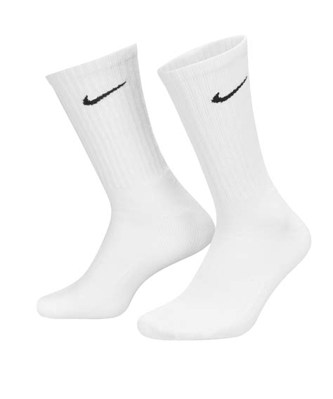 weiße tennissocken nike outfit damen|Weiße Nike Socken für Damen online .